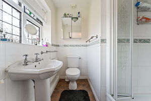En-Suite- click for photo gallery